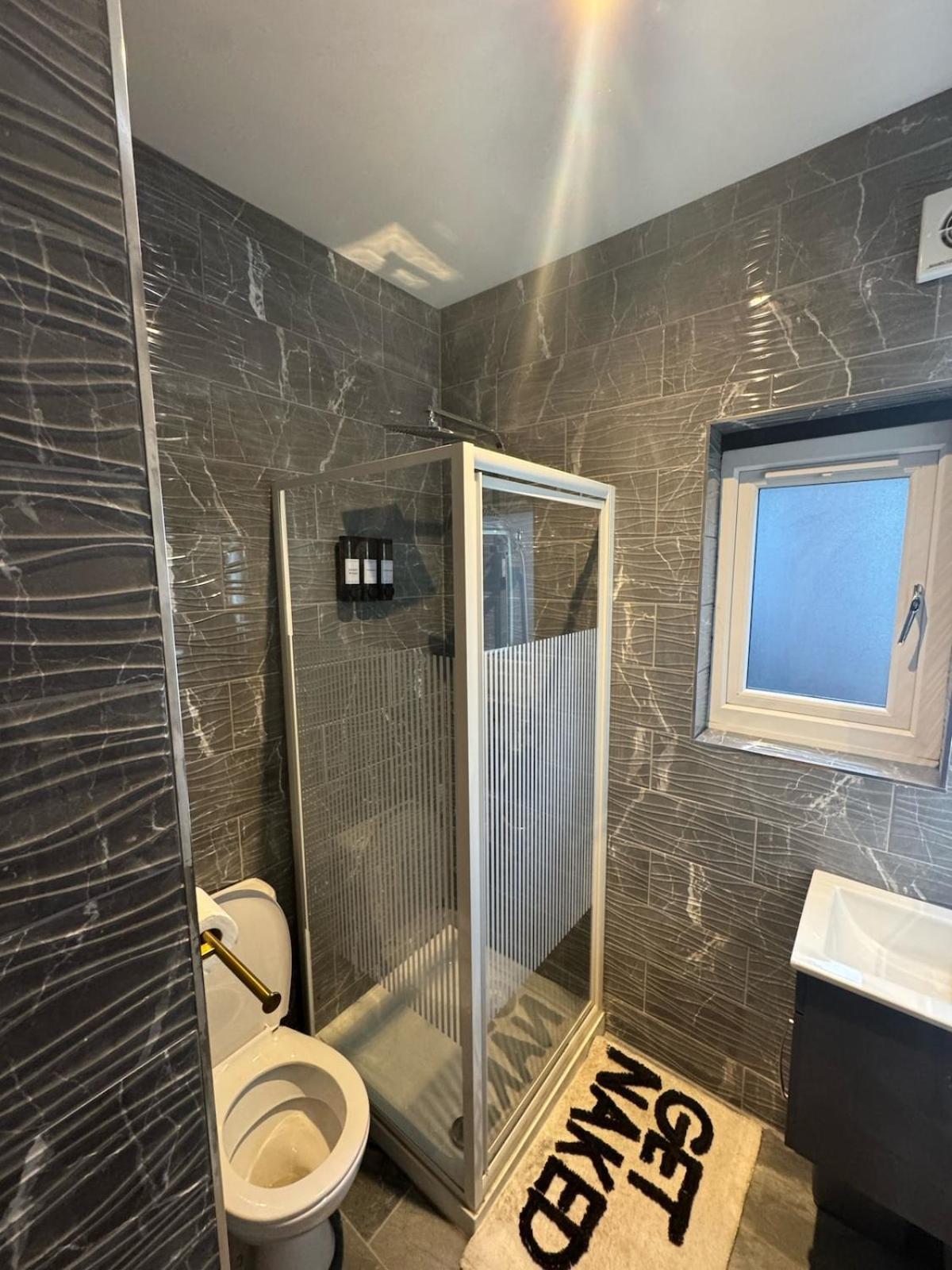 M16 Deluxe - 1 Appartement *